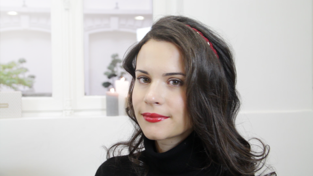 Vidéo : comment se coiffer avec un headband
