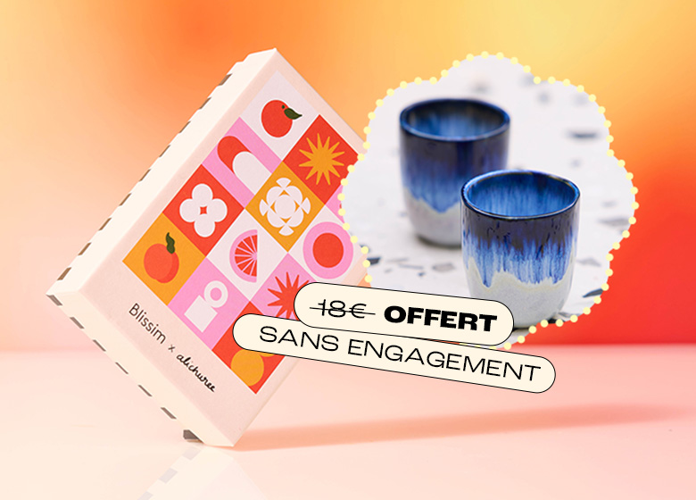 2 jolies tasses Céladon OFFERTES